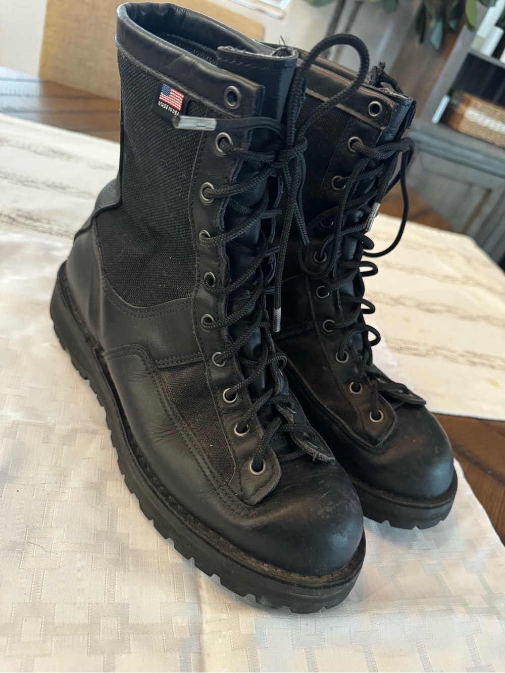 Danner Acadia 8" Black boots